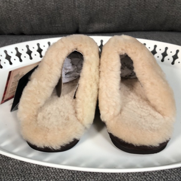 Staheekum genuine sheepskin slip on slippers. - Picture 3 of 7